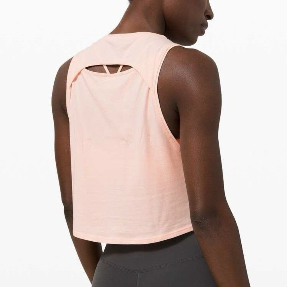 Lululemon Women’s Cut Back Crop Tank Ballet Slipper No Size 6?